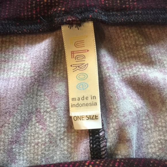 Lularoe One Size Leggings - Picture 3 of 8